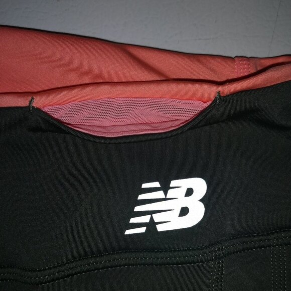 New Balance Dry Ladies Elastic & Tie Waist Ankle Length Leggings - Picture 4 of 9